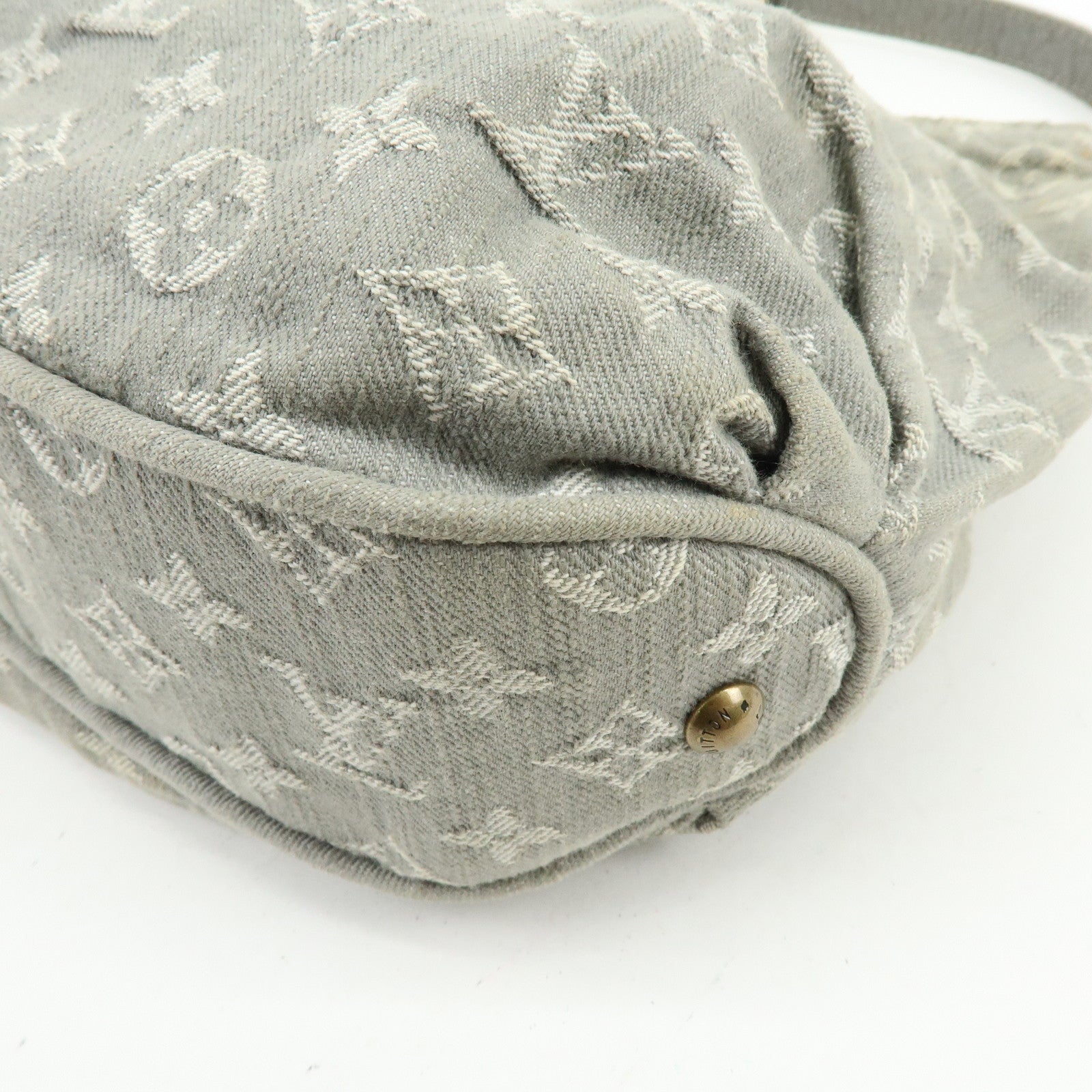 Louis Vuitton Slightly Denim Leather Shoulder Bag Gris M95384