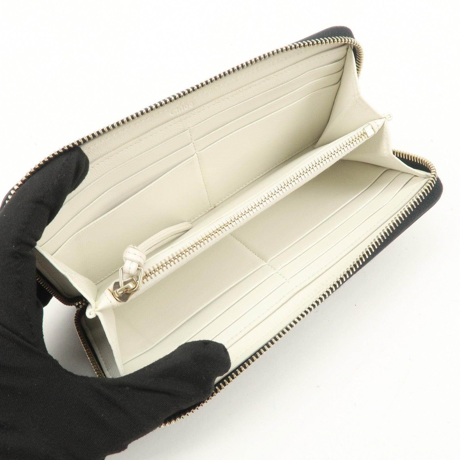 Chloe Logo Leather Round Zippy Long Wallet Black