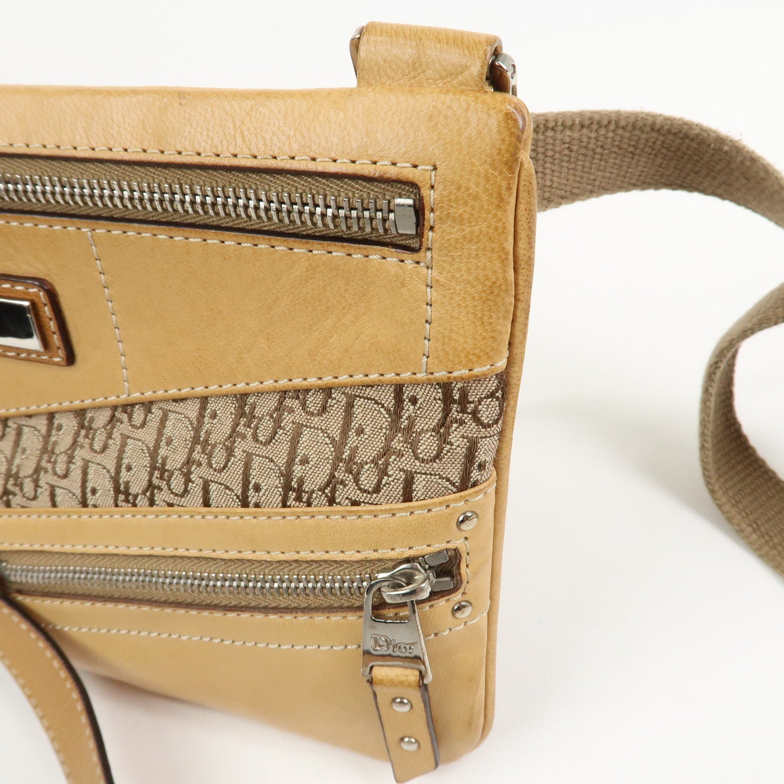 Christian Dior Street Chic Trotter Shoulder Bag Crossbody Bag Brown