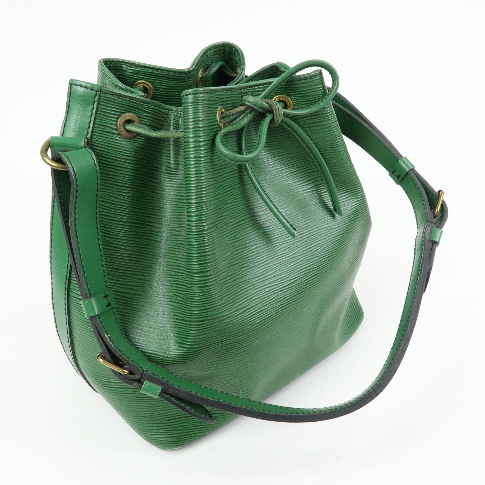 Louis Vuitton Epi Petit Noe Shoulder Bag Borneo Green M44104