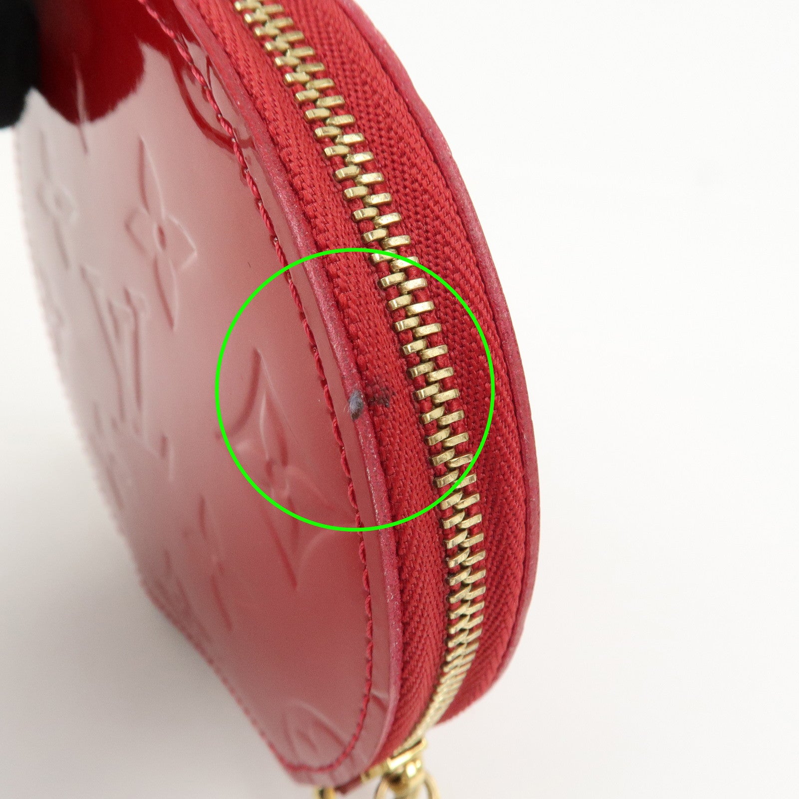 Louis Vuitton Monogram Vernis Vernis Leather Pomme d'Amour M9141M
