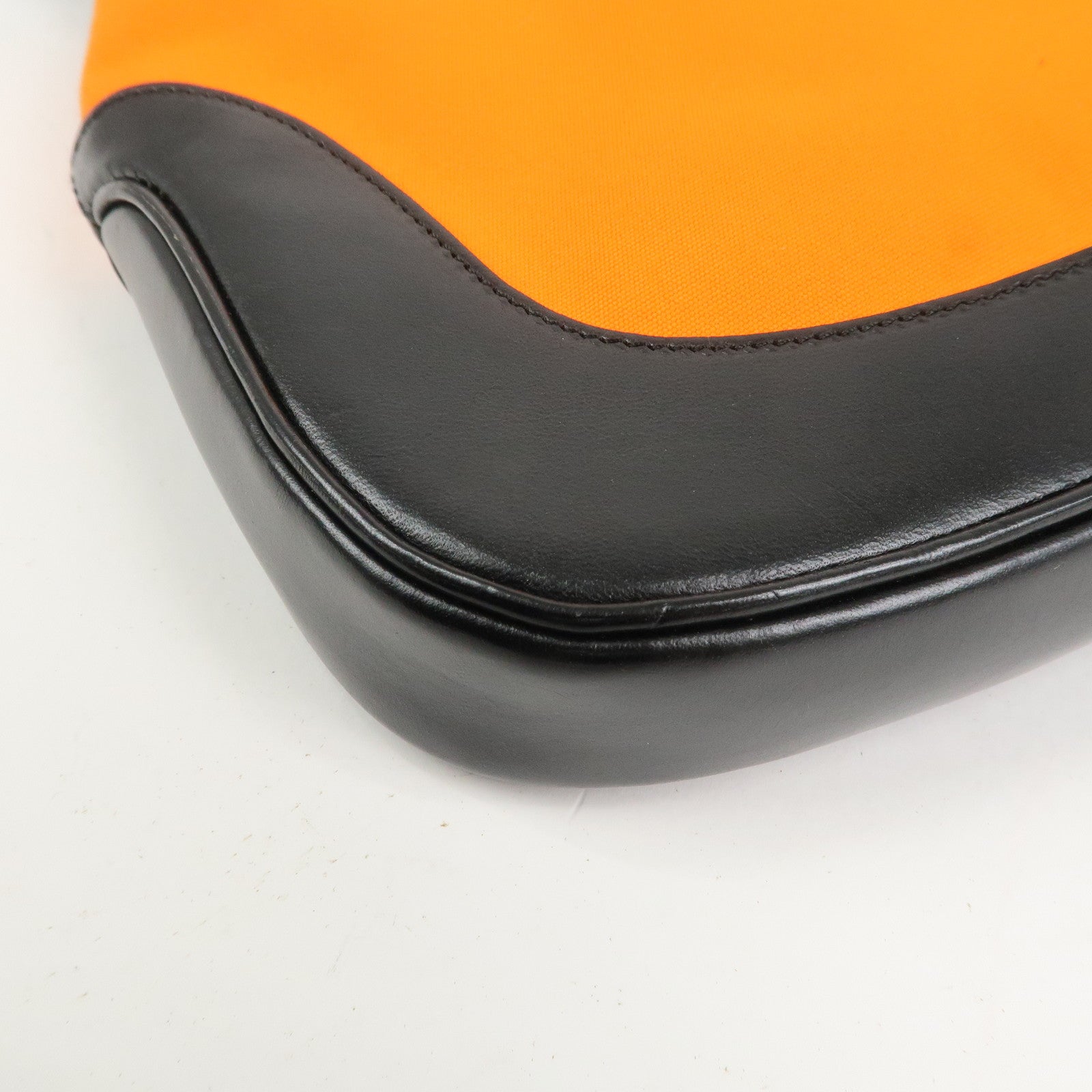 GUCCI Jackie Canvas Leather Shoulder Bag Hand Bag Black 001・3306