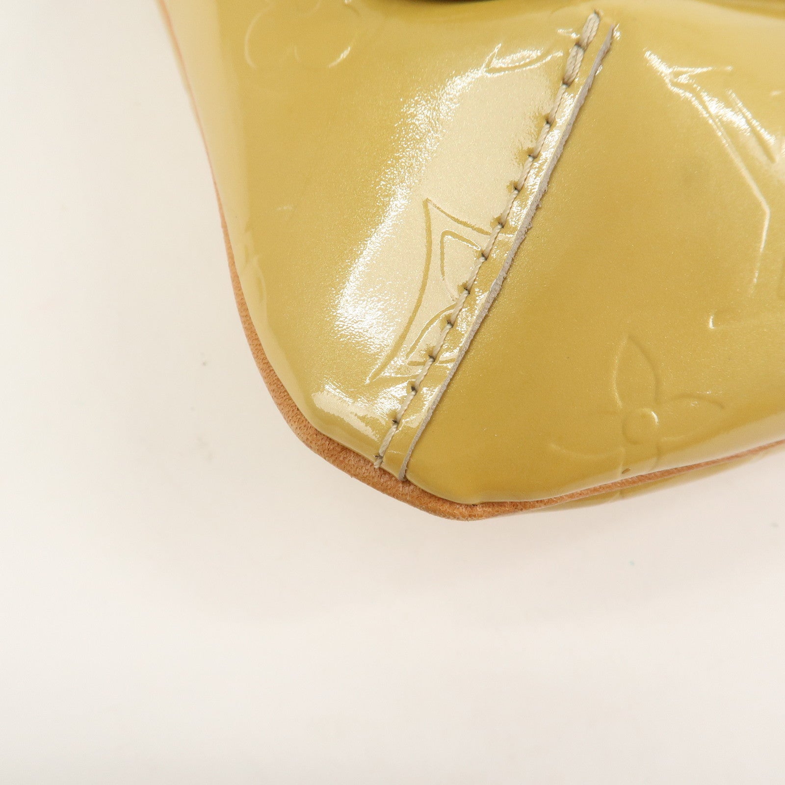 Louis Vuitton Vernis Thompson Street Shoulder Bag Beige M91008