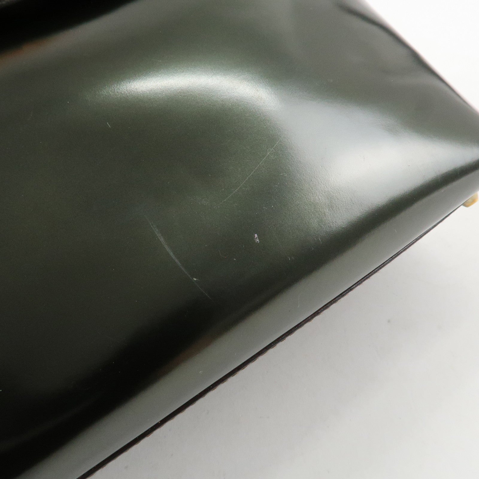 Christian Dior Enamel Leather Maris Pearl Shoulder Bag Hand Bag Khaki Used