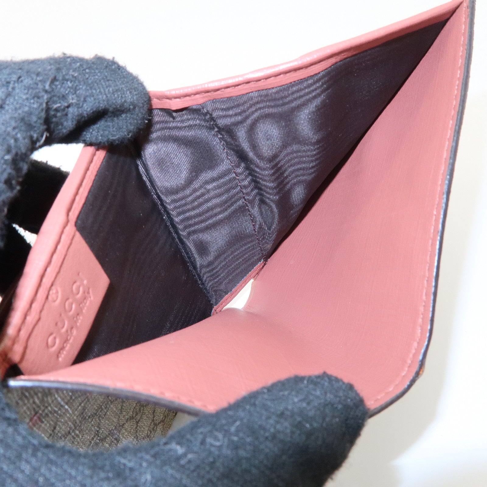 GUCCI Interlocking G GG Supreme Star Tri-Fold Compact Wallet 212106 Used