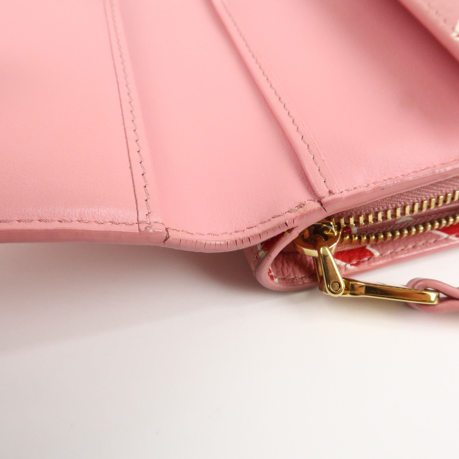 MIU MIU Leather Heart Bi-fold Wallet Pink Red 5ML014 Used