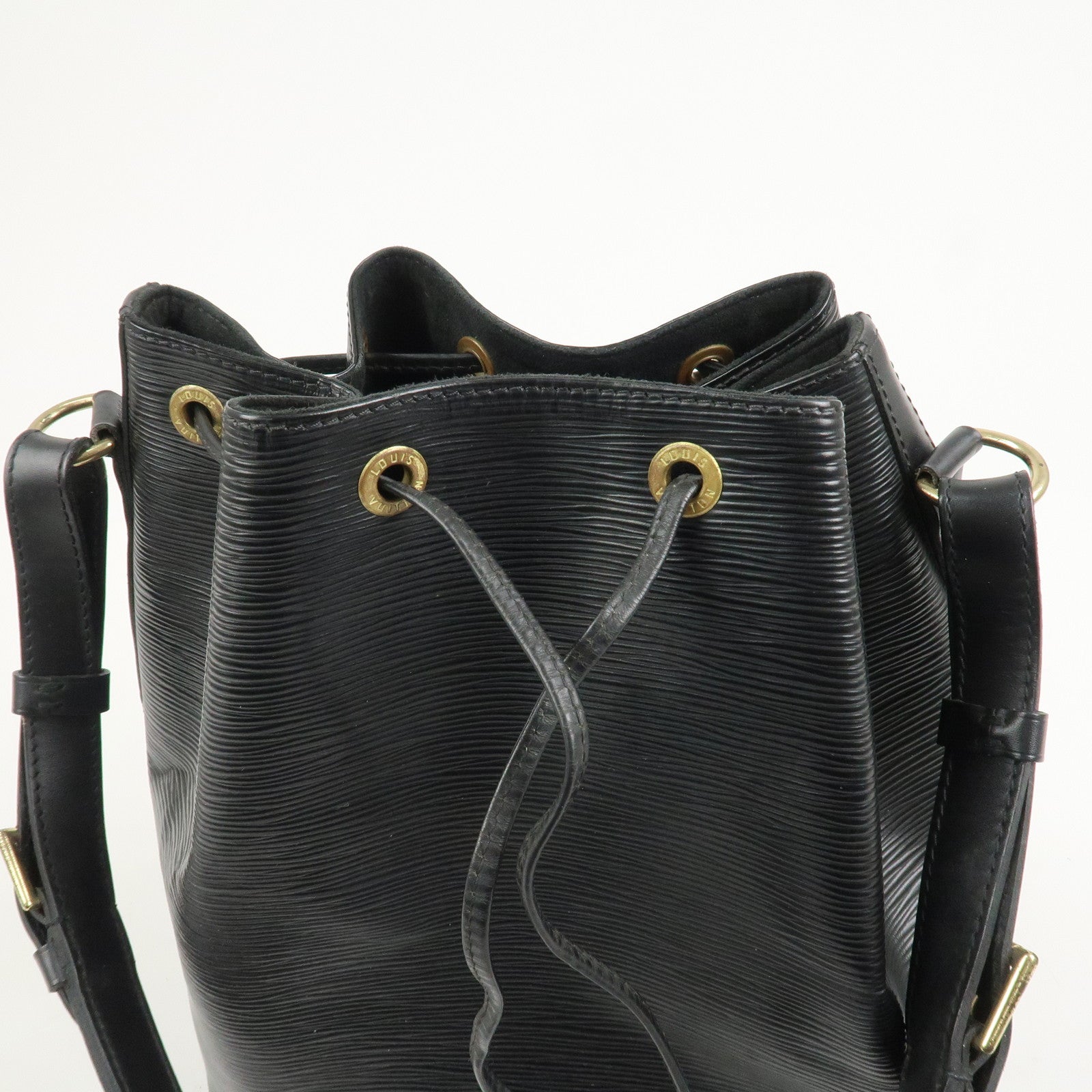 Louis Vuitton Epi Petit Noe Shoulder Bag Noir Black M44102