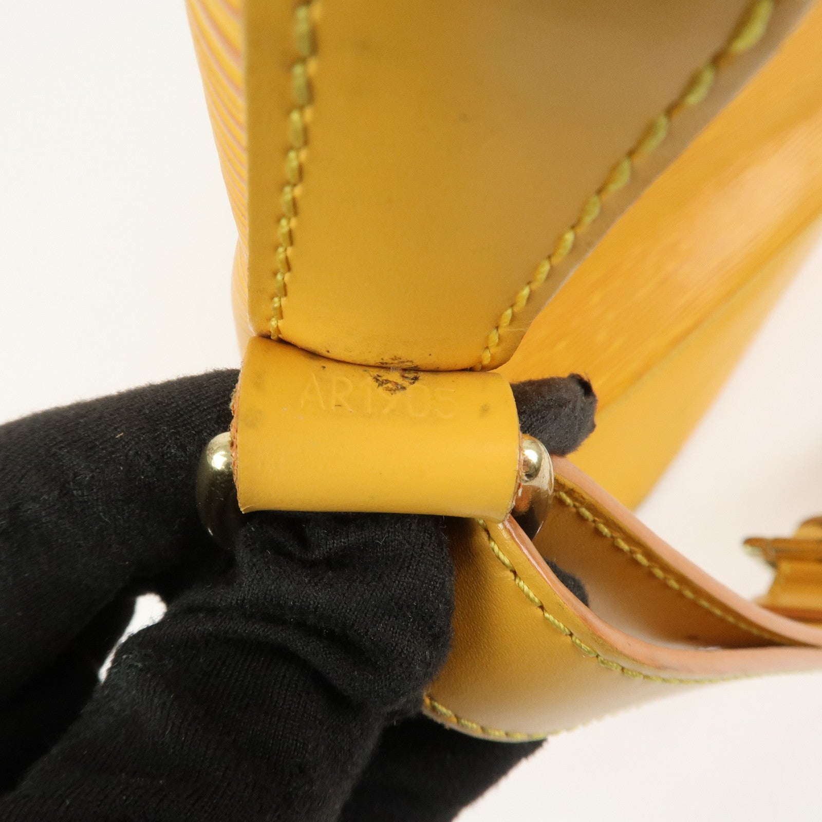Louis Vuitton Epi Leather Noe Shoulder Bag Tassili Yellow M44009