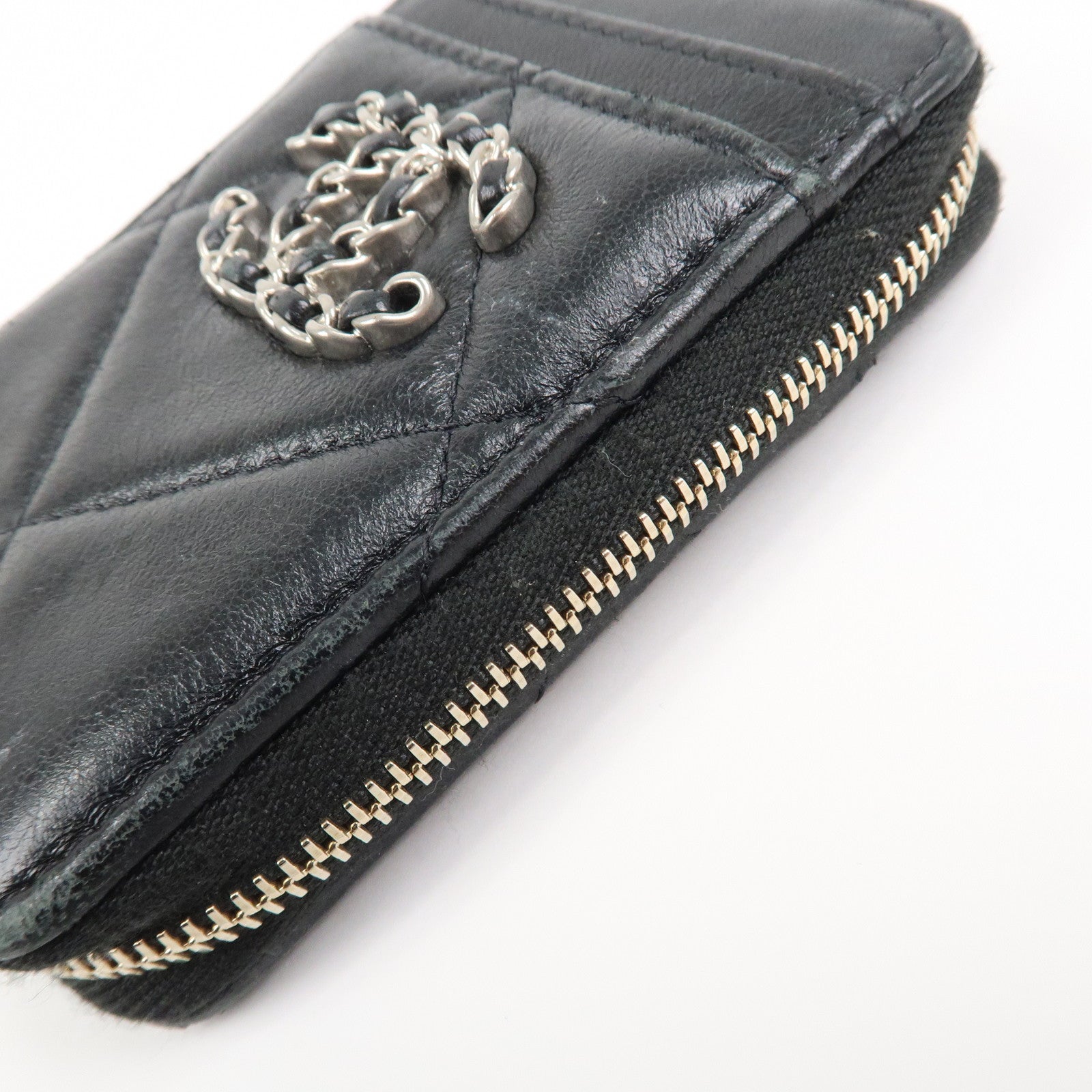 CHANEL Chanel 19 Lamb Skin Round Zippy Coin Case Black AP2701