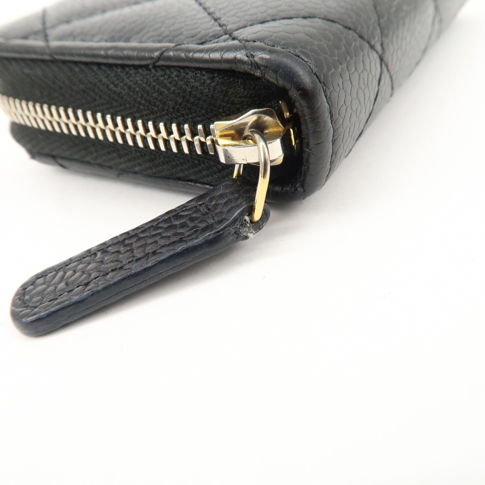 CHANEL Matelasse Timeless Classic Caviarskin Zippy Coin Case AP0216 Used