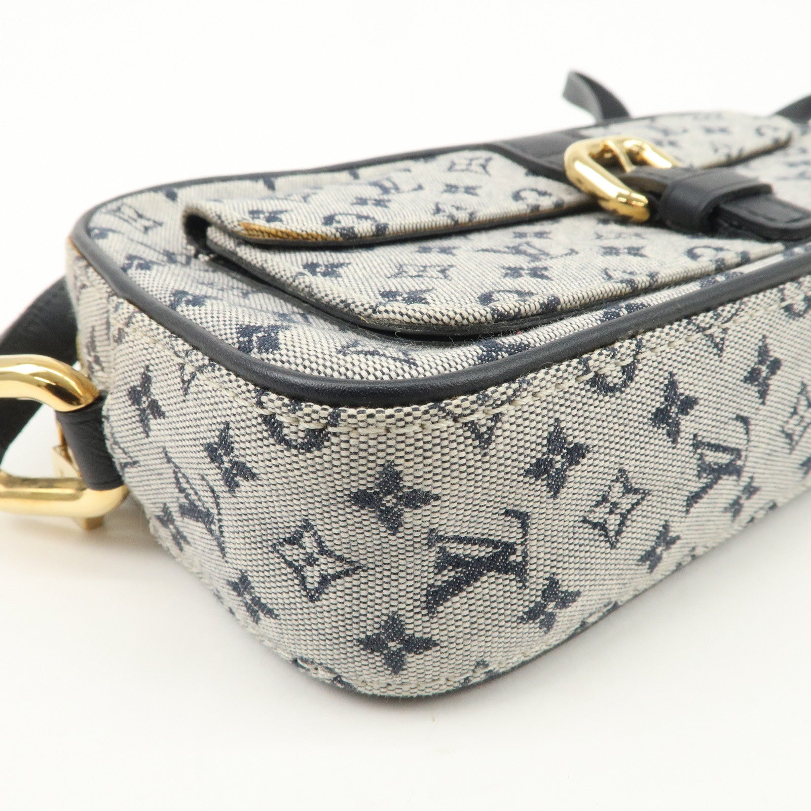 Louis Vuitton Monogram Mini Juliet MM Crossbody Bag M92217