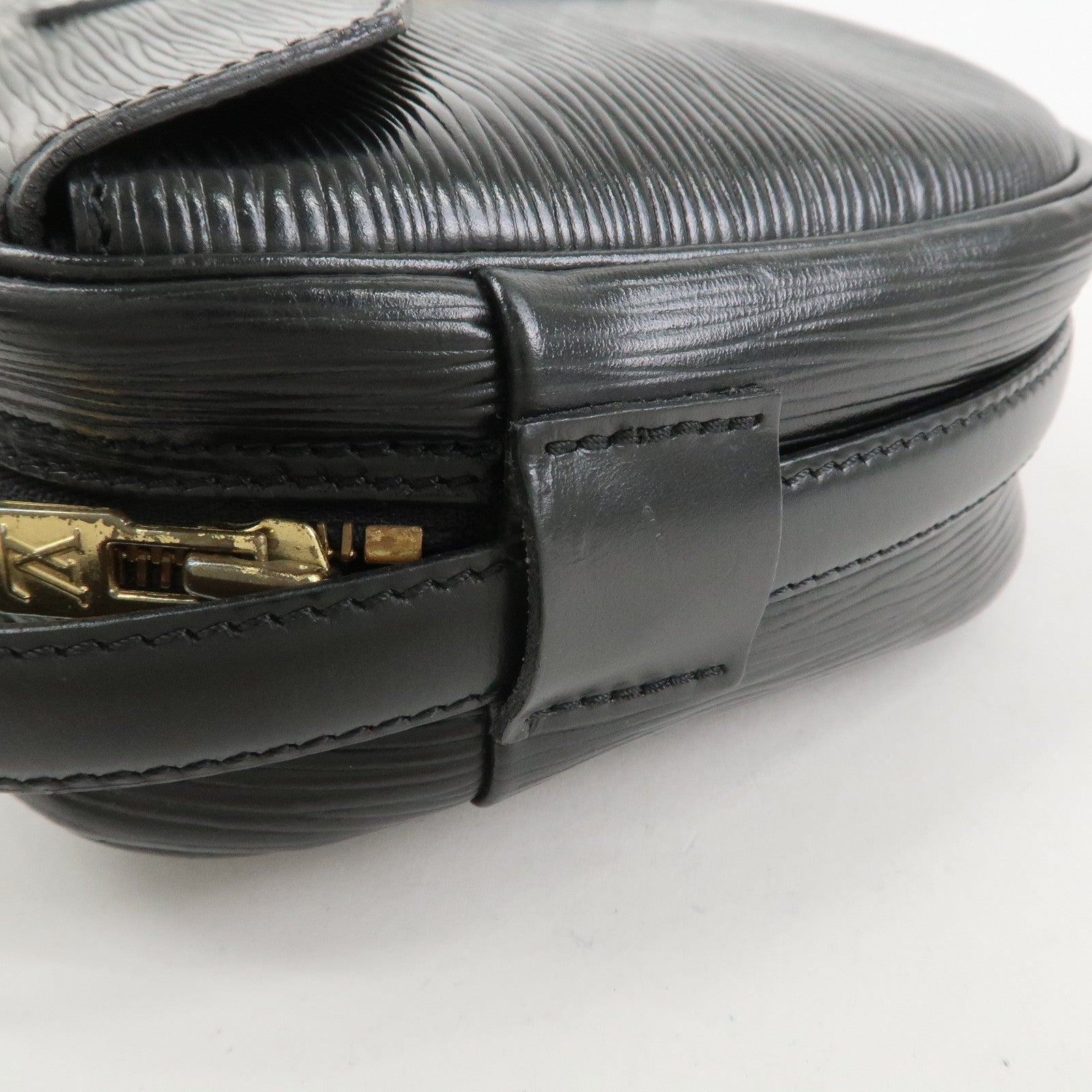 Louis Vuitton Epi Jeune Fille Shoulder Crossbody Bag Noir M52152