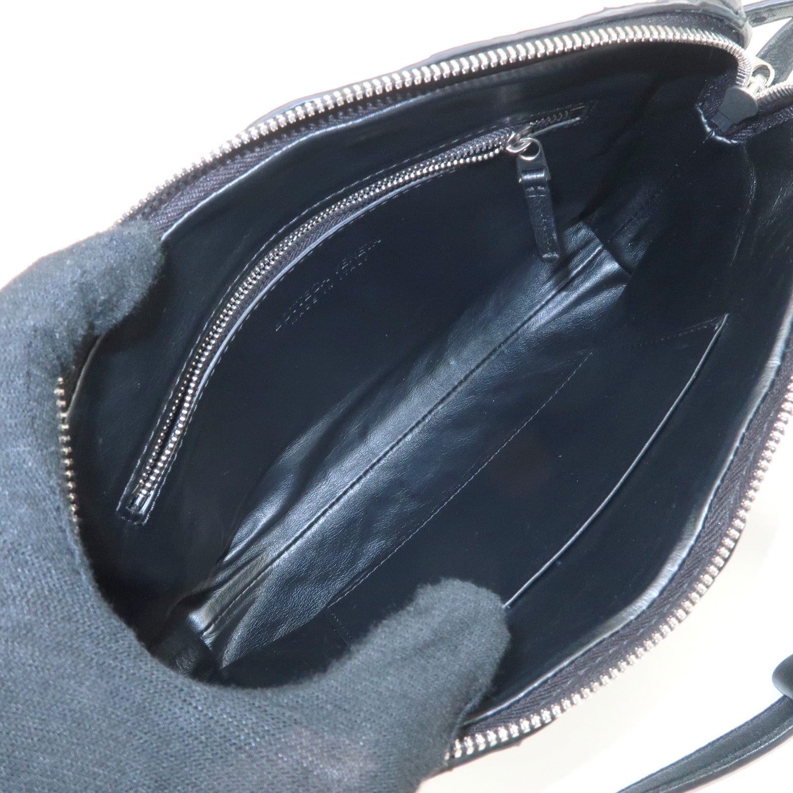 BOTTEGA VENETA Intrecciato Leather Shoulder Bag Crossbody Bag Black Used