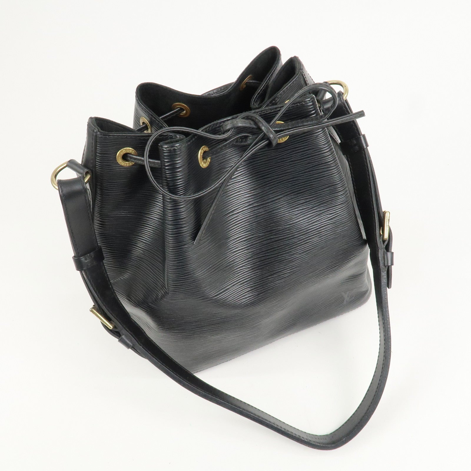 Louis Vuitton Epi Petit Noe Shoulder Bag Noir Black M44102