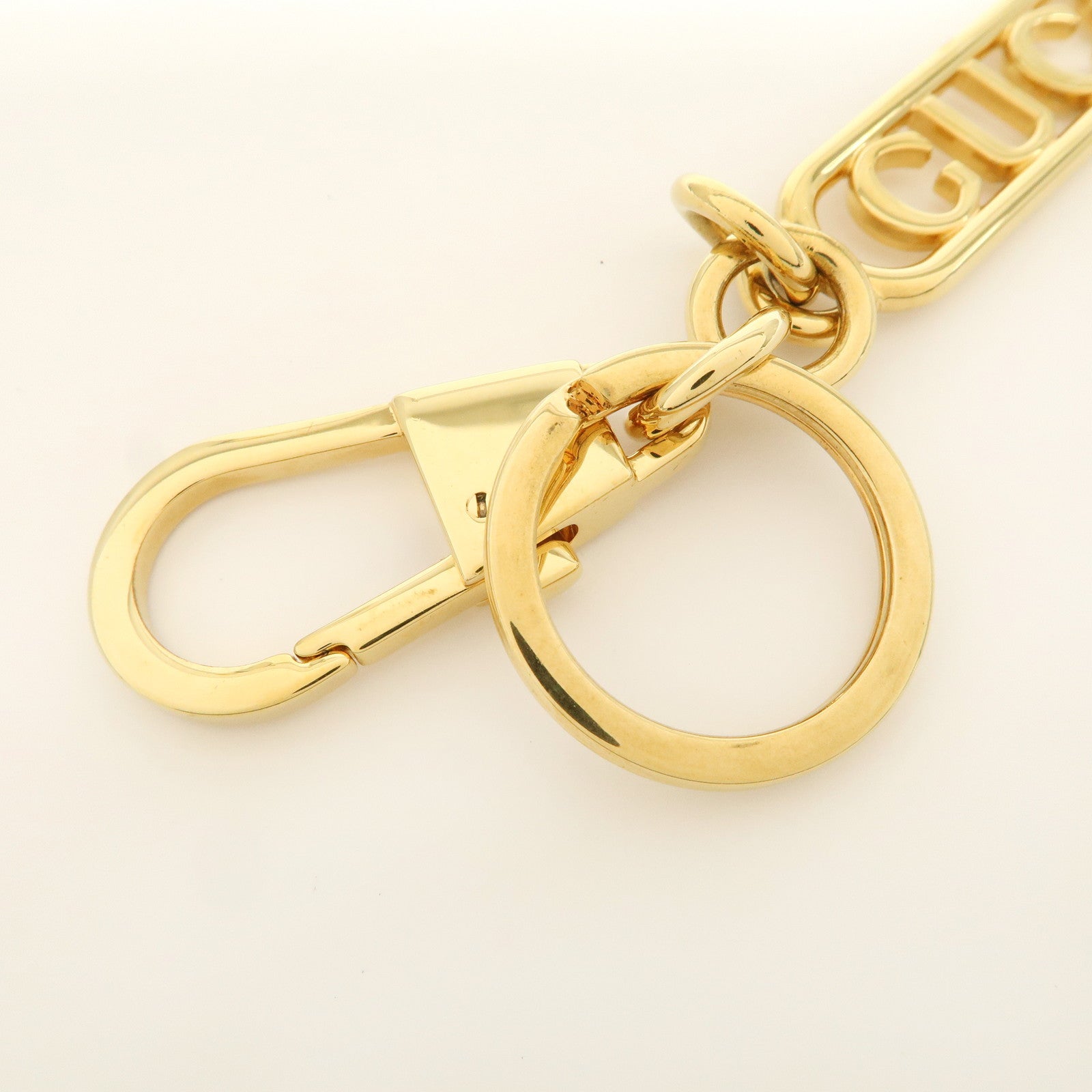 GUCCI Script Keychain Key Charm Metal Gold 773969