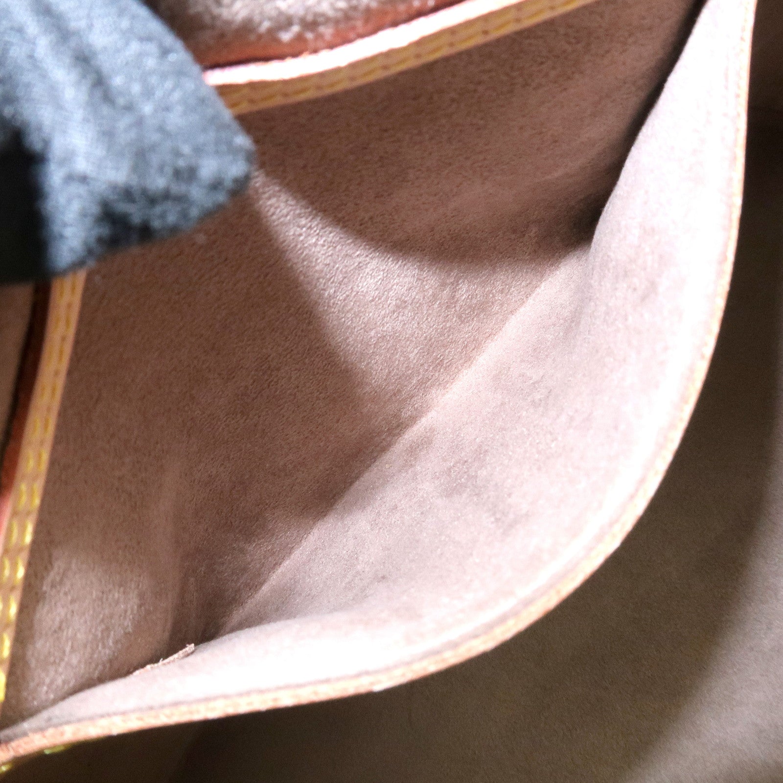 Louis Vuitton Monogram Multicolor Alma Hand Bag Noir M92646