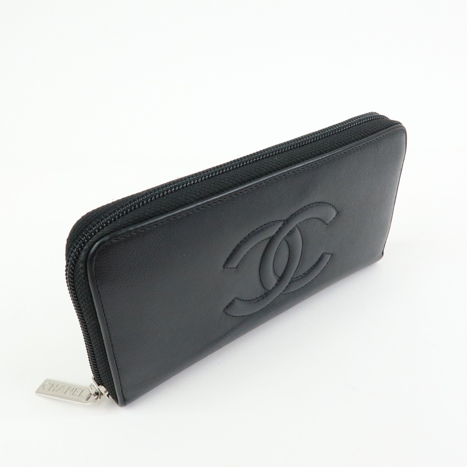 CHANEL COCO Mark Caviarskin Round Zippy Wallet Black Silver