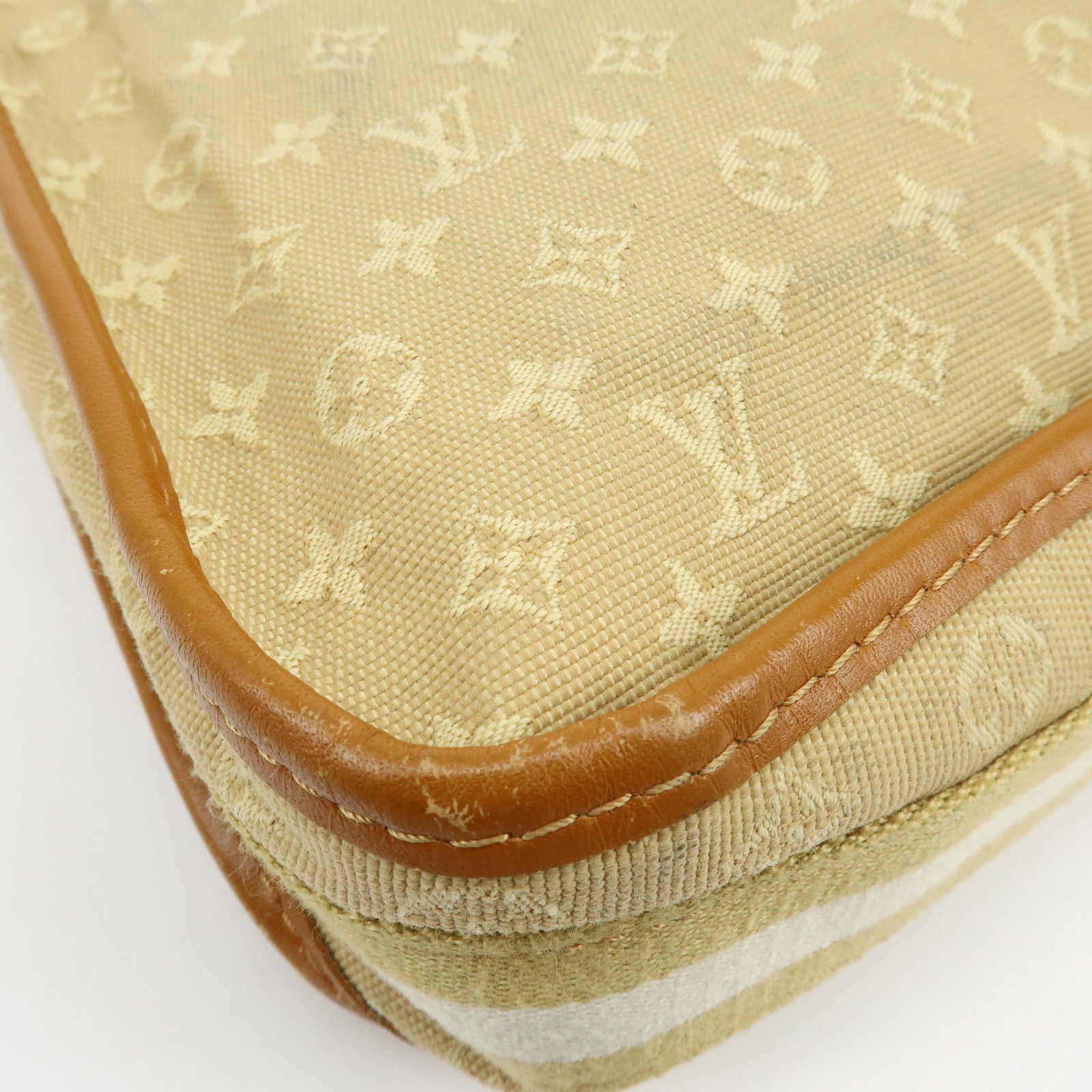 Louis Vuitton Monogram Mini Buzas Mary Kate Shoulder Bag M92323