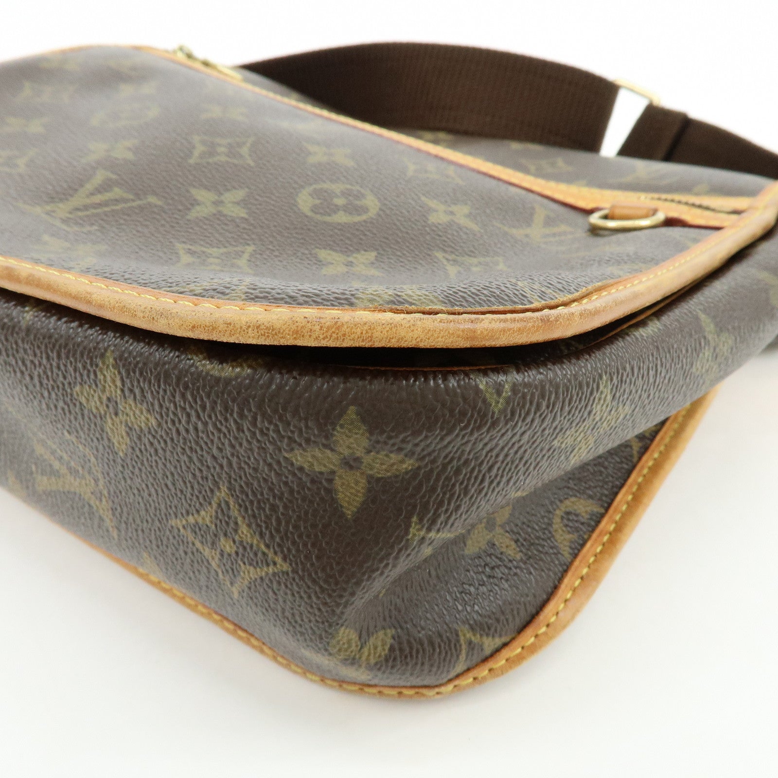 Louis Vuitton Monogram Messenger Bosphore PM Shoulder Bag M40106