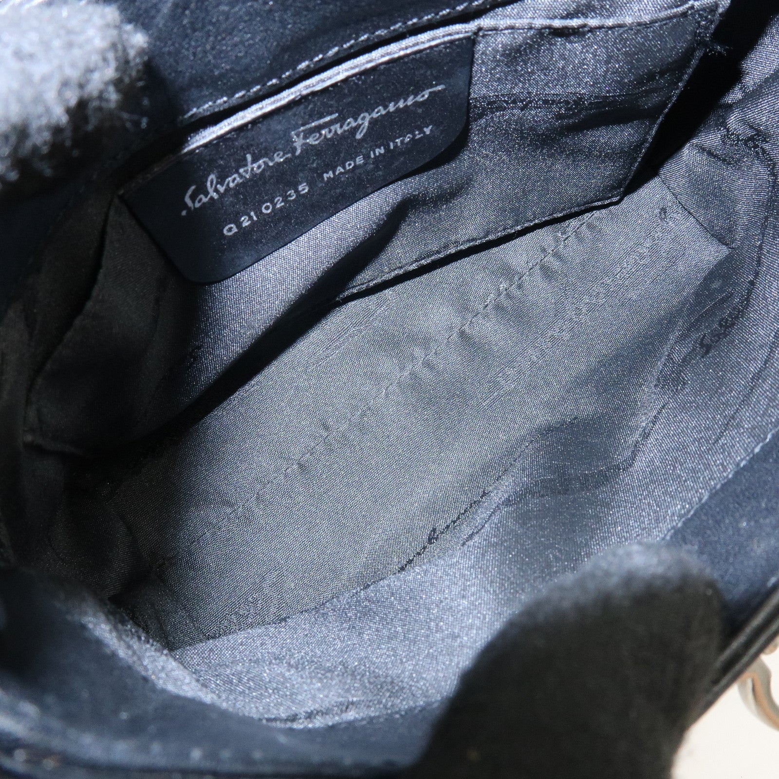 Ferragamo Gancini Leather Hobo Hand Bag Black