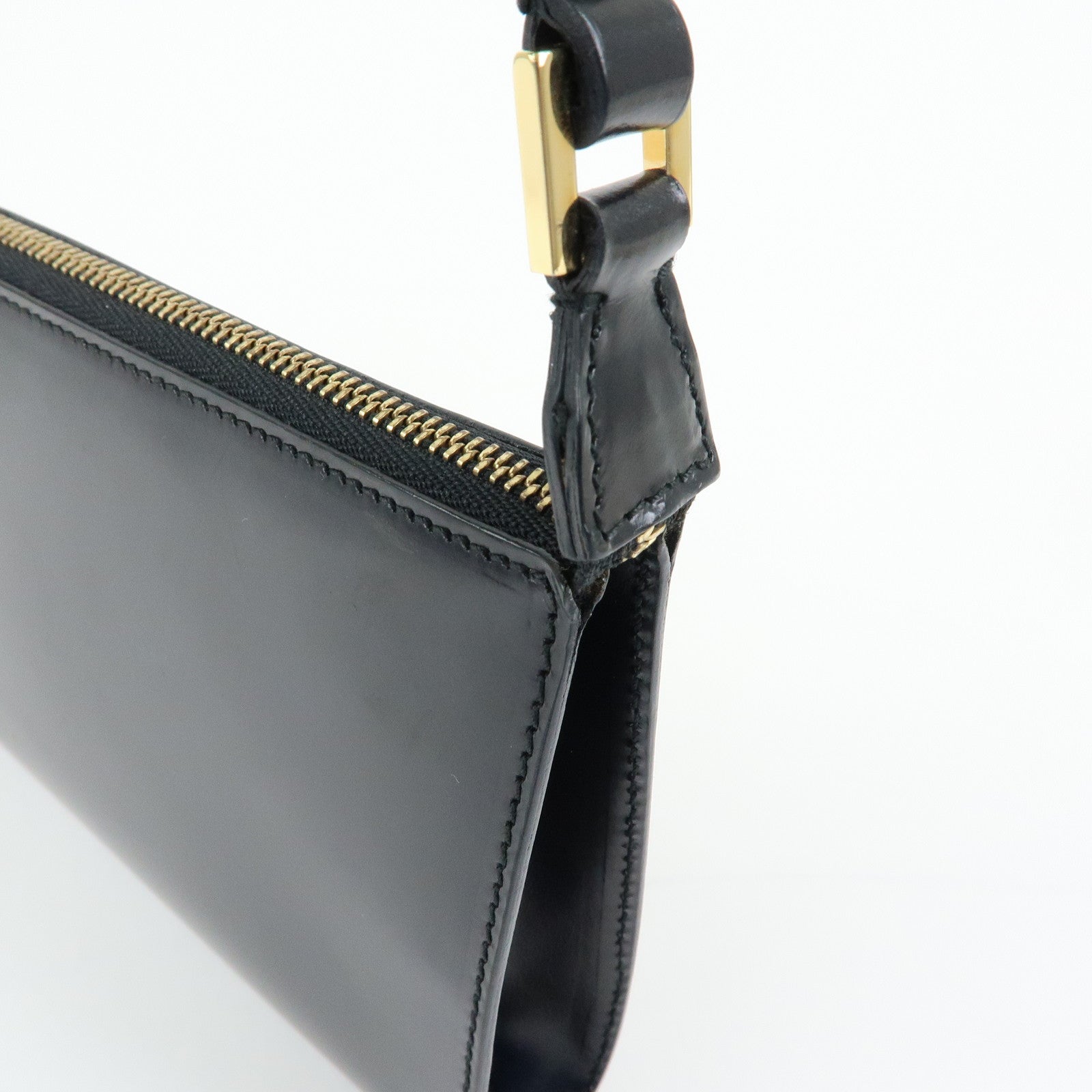 Ferragamo Ganchini Leather Shoulder Bag Hand Bag Black