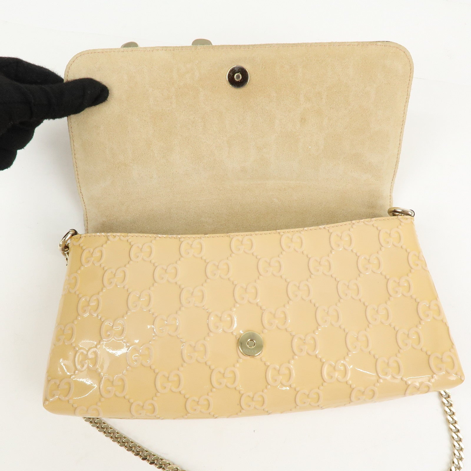 GUCCI InterlockingG Lovely Heart Patent Leather Broadway Bag 257611