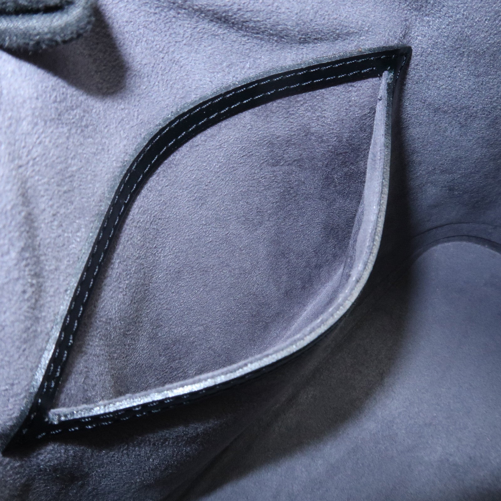 Louis Vuitton Epi Leather Alma PM Hand Bag Noir Black M52802