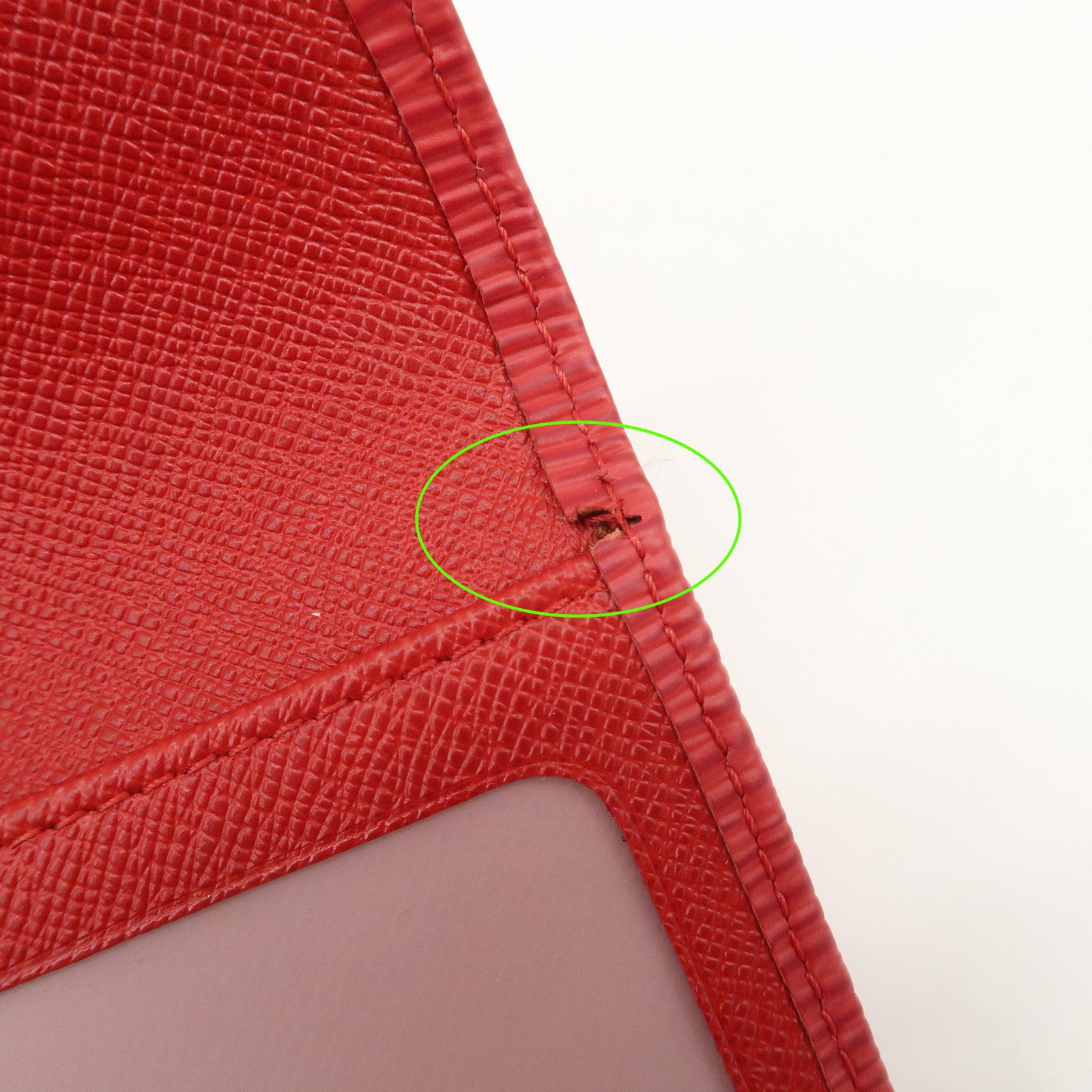 Louis Vuitton Epi Portefeuille Koala Wallet Rouge M5801E
