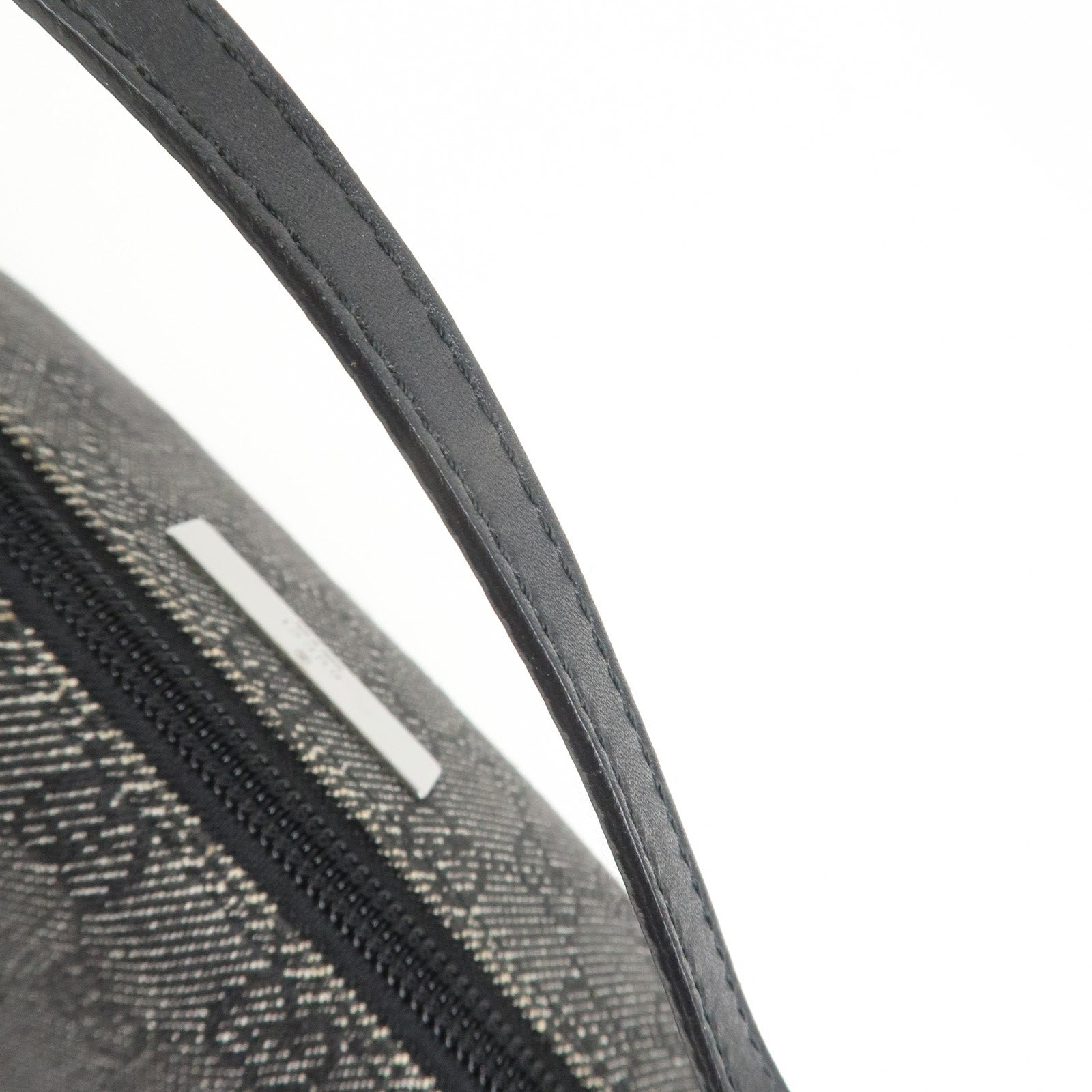 GUCCI Boat Bag GG Canvas Leather Accessory Pouch Black 07198