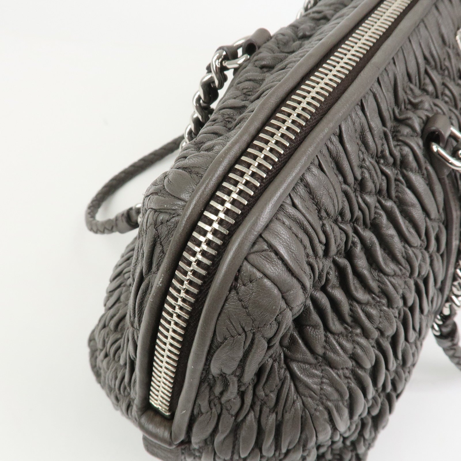 MIUMIU Logo Matelasse Nappa Leather Chain Shoulder Bag Gray