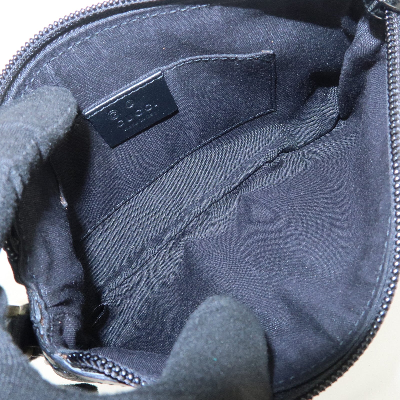 GUCCI GG Monogram Nylon Leather Shoulder Bag Pouch Black 272381