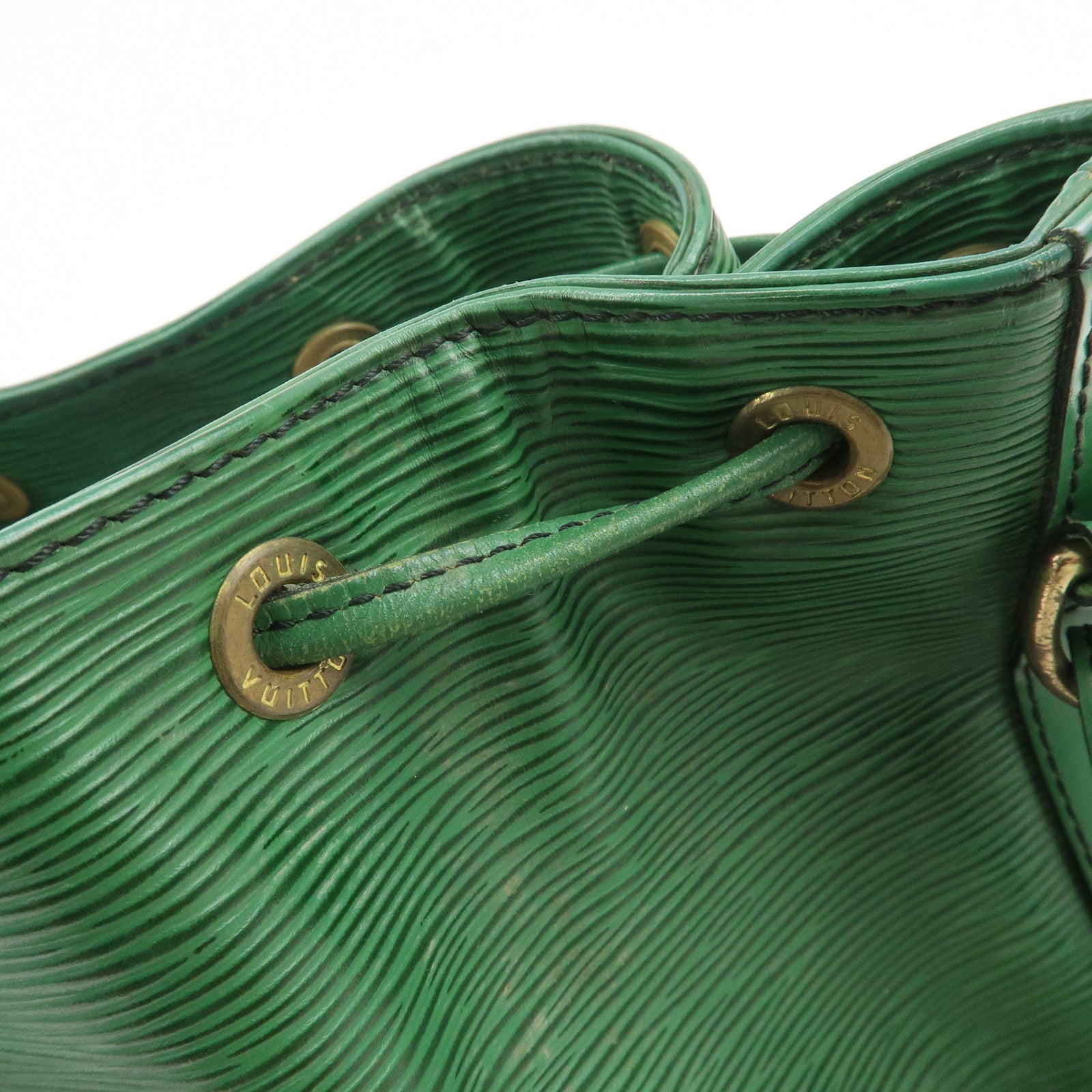 Louis Vuitton Epi Petit Noe Shoulder Bag Borneo Green M44104