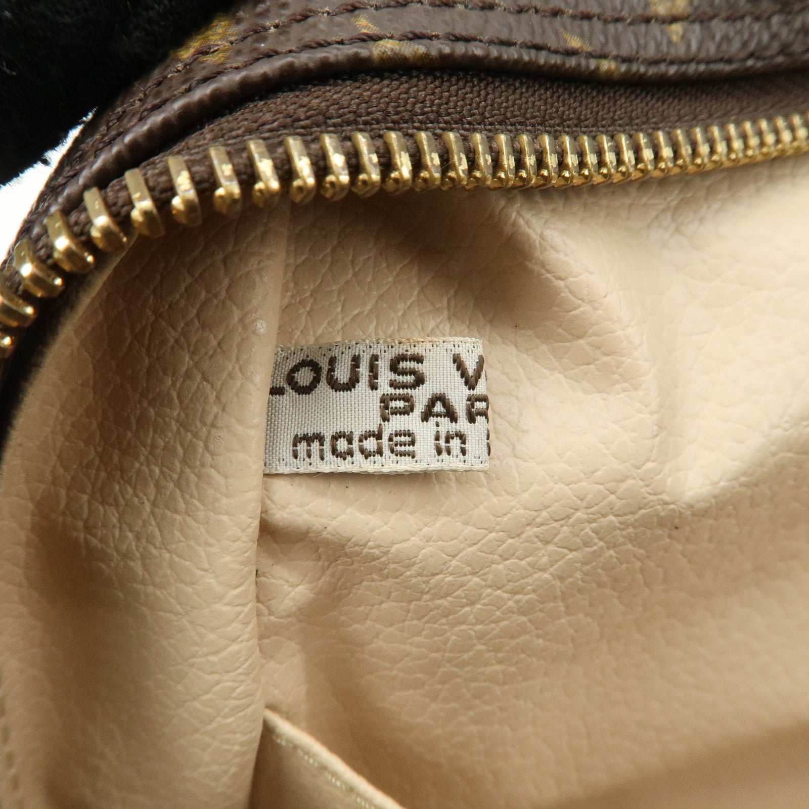 Louis Vuitton Monogram Canvas Trousse Toilette 28 Pouch M47522 Used