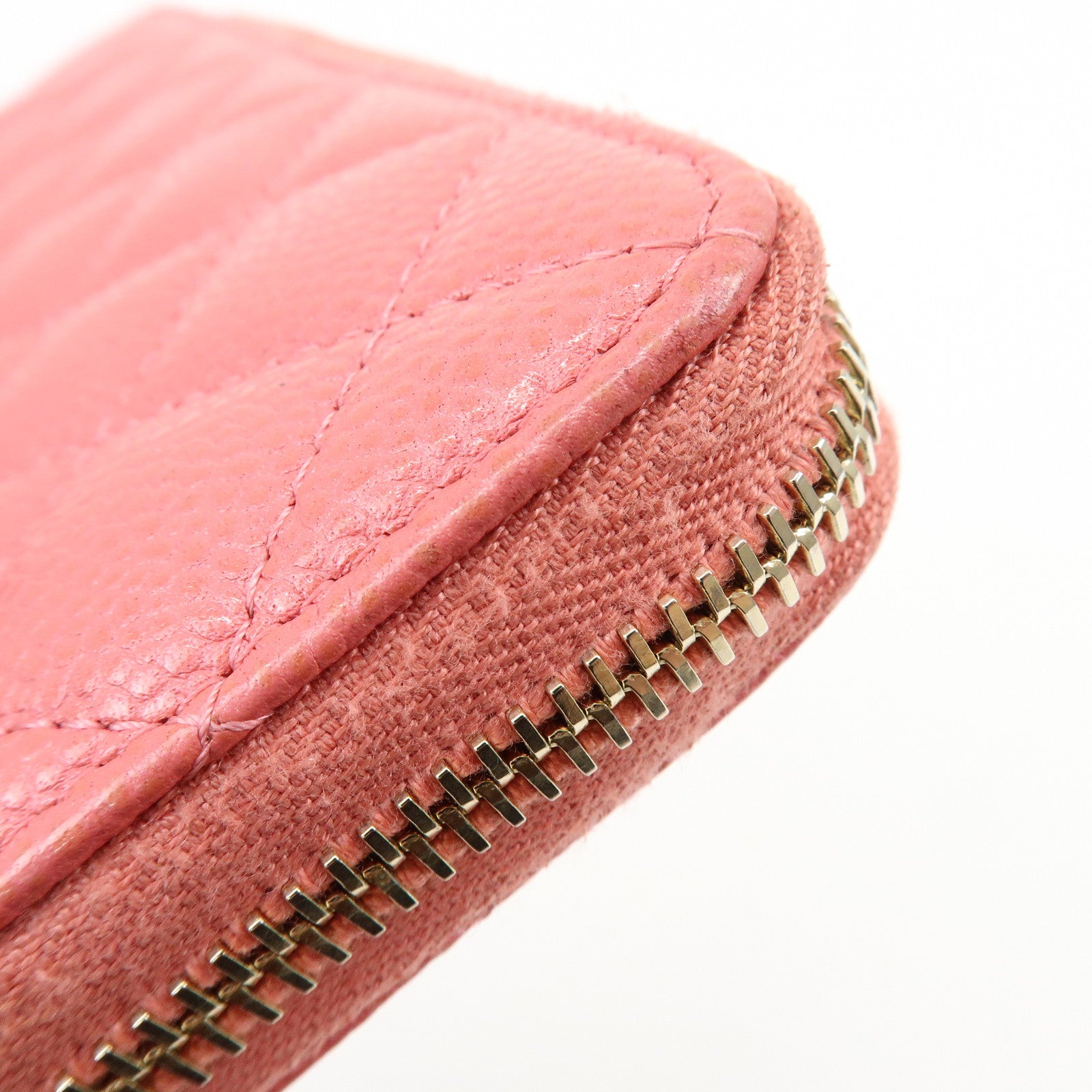 CHANEL Matelasse Caviarskin Round Zippy Long Wallet Pink A82281