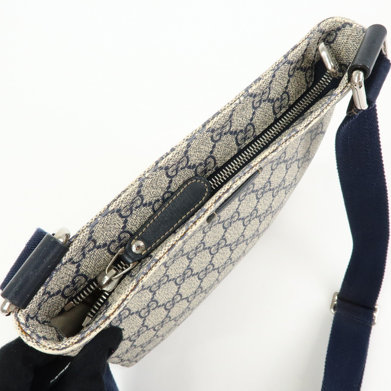 GUCCI GG Supreme Leather Shoulder Bag Crossbody Bag Beige 201538