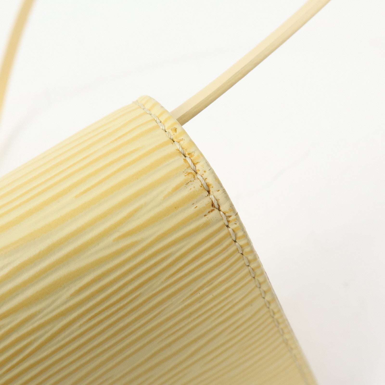 Louis Vuitton Epi Leather Honfleur Shoulder Bag Vanilla M5273A