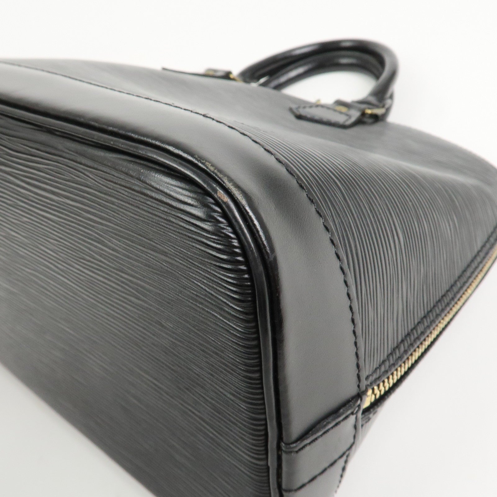 Louis Vuitton Epi Leather Alma MM Hand Bag Noir Black M52142