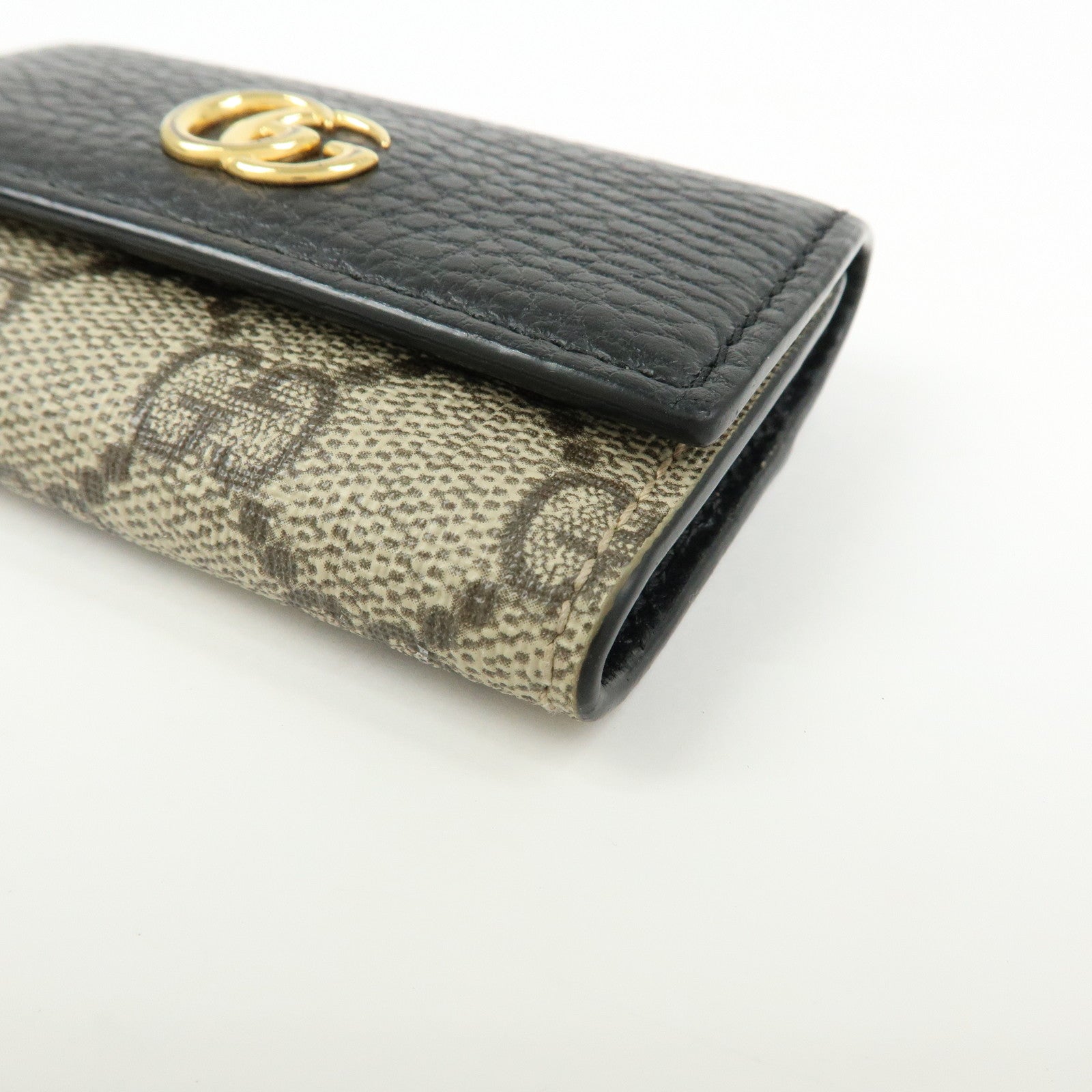 GUCCI GG Marmont GG Supreme Leather 6 Key Case Beige Black 456118