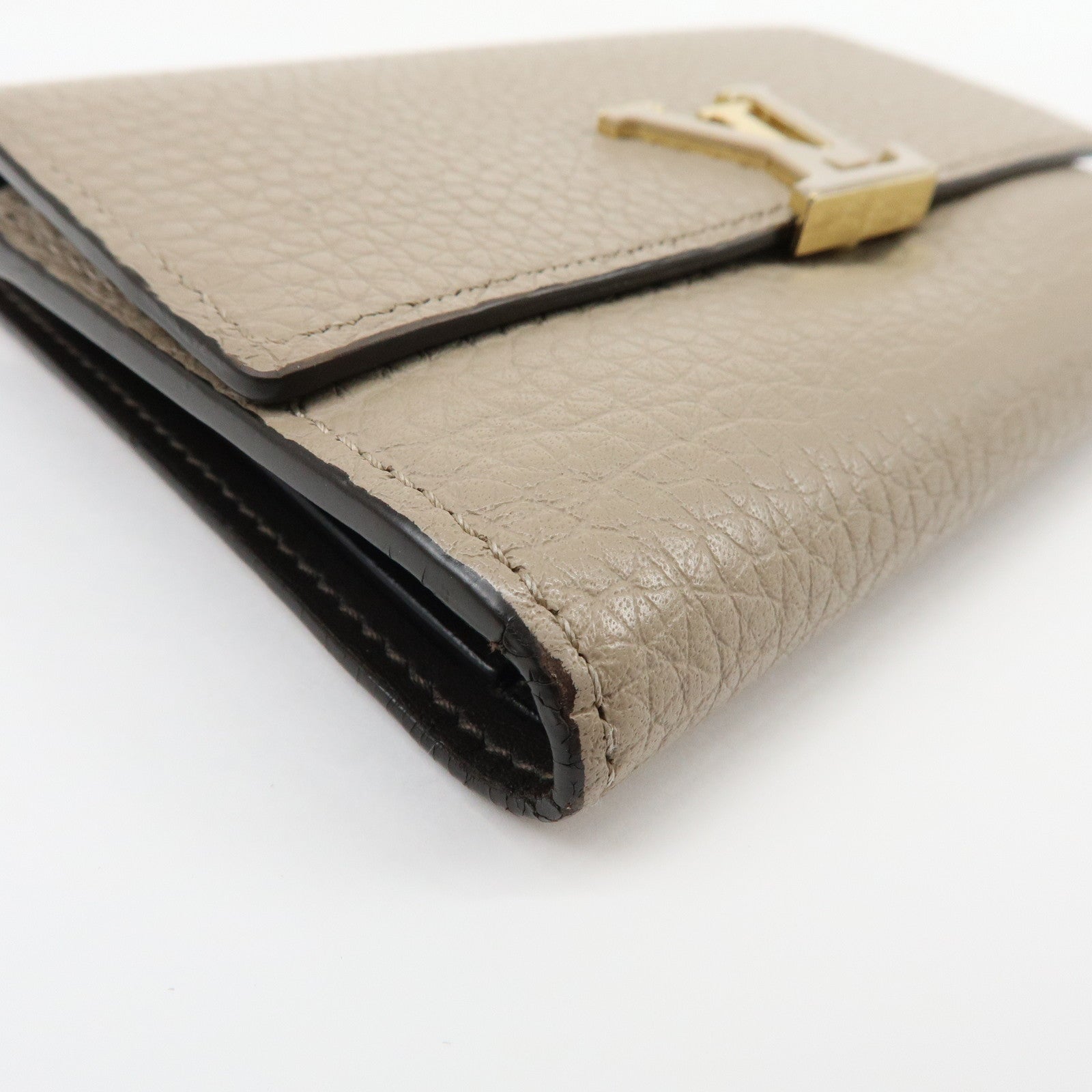 Louis Vuitton Portefeuille Capucines Leather Compact Wallet M62159