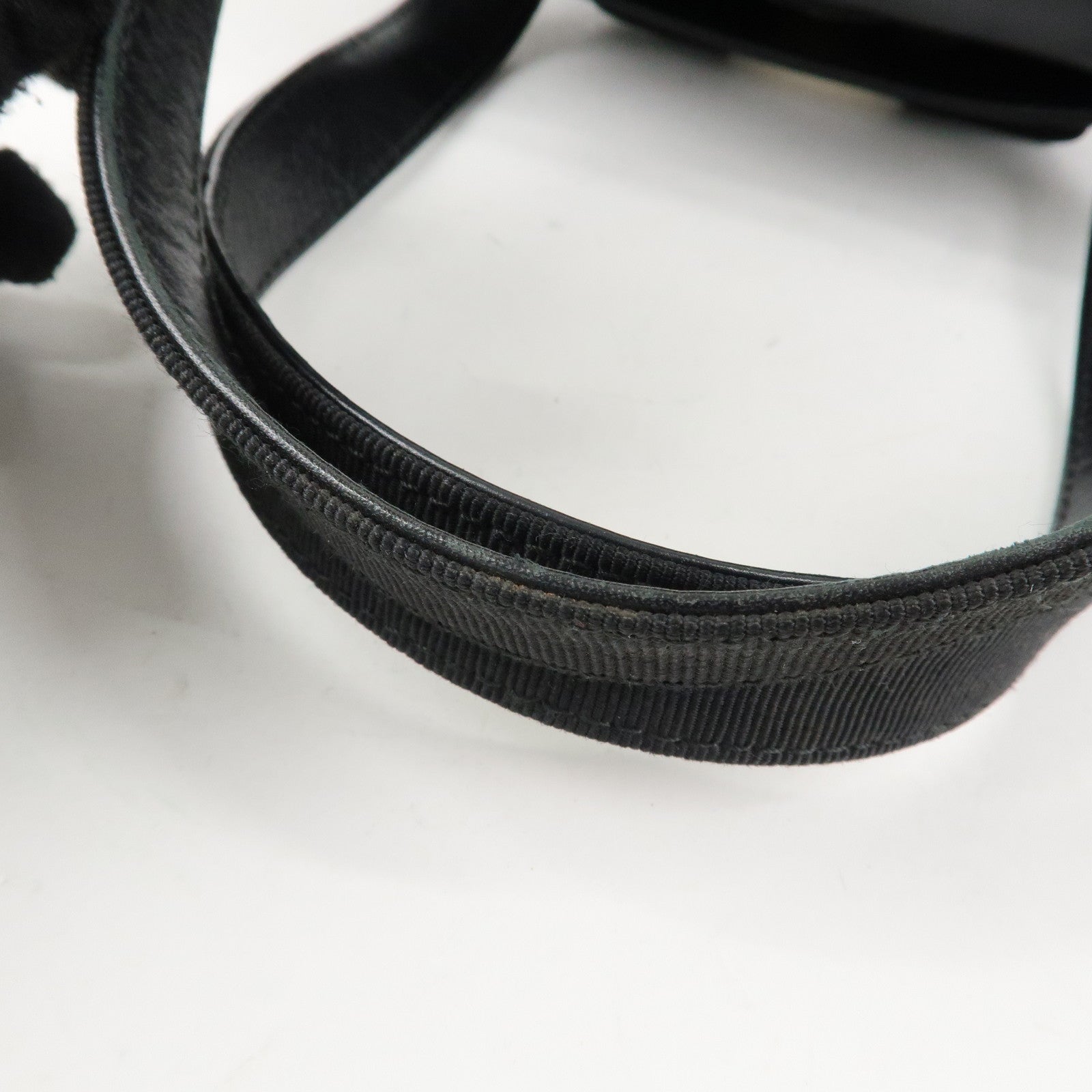 Ferragamo Vara Ribbon Leather Hand Bag Gold HDW Black Used