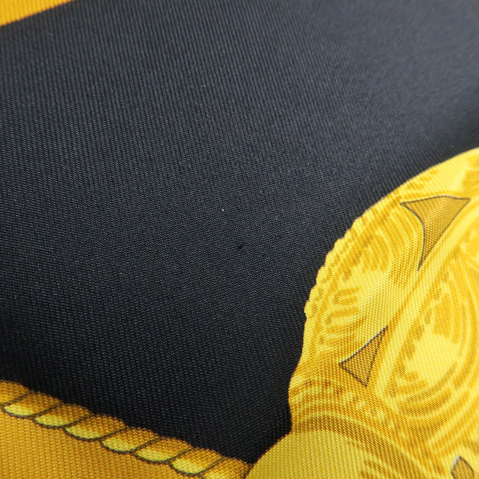 HERMES Carre 90 Silk 100% Scarf CUILLERS D'AFRIQUE Black Gold