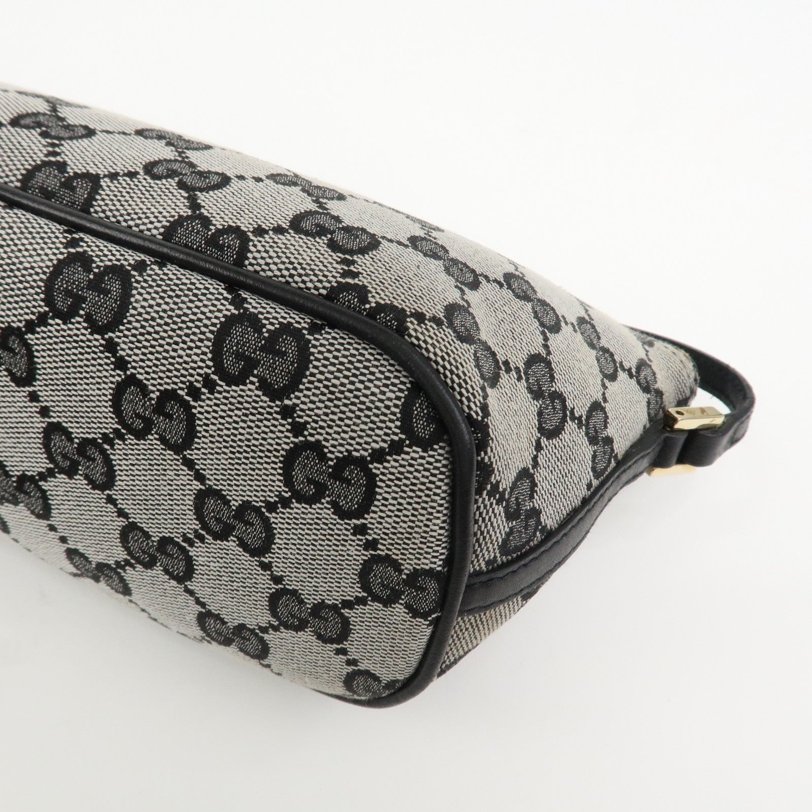 GUCCI Boat Bag GG Canvas Leather Accessory Pouch Hand Bag 039.1103