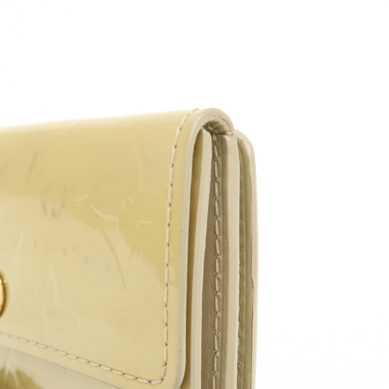 Louis Vuitton Monogram Vernis Leather Ludlow Wallet Beige M91160