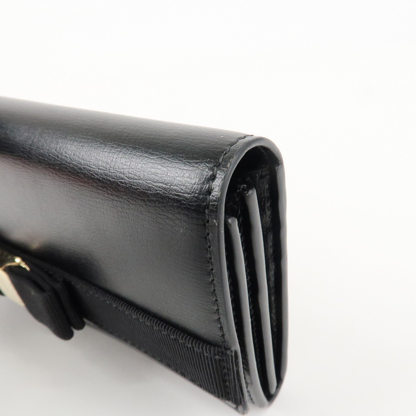 Ferragamo Vara Ribbon Leather Bifold Wallet Black Gold HDW Used