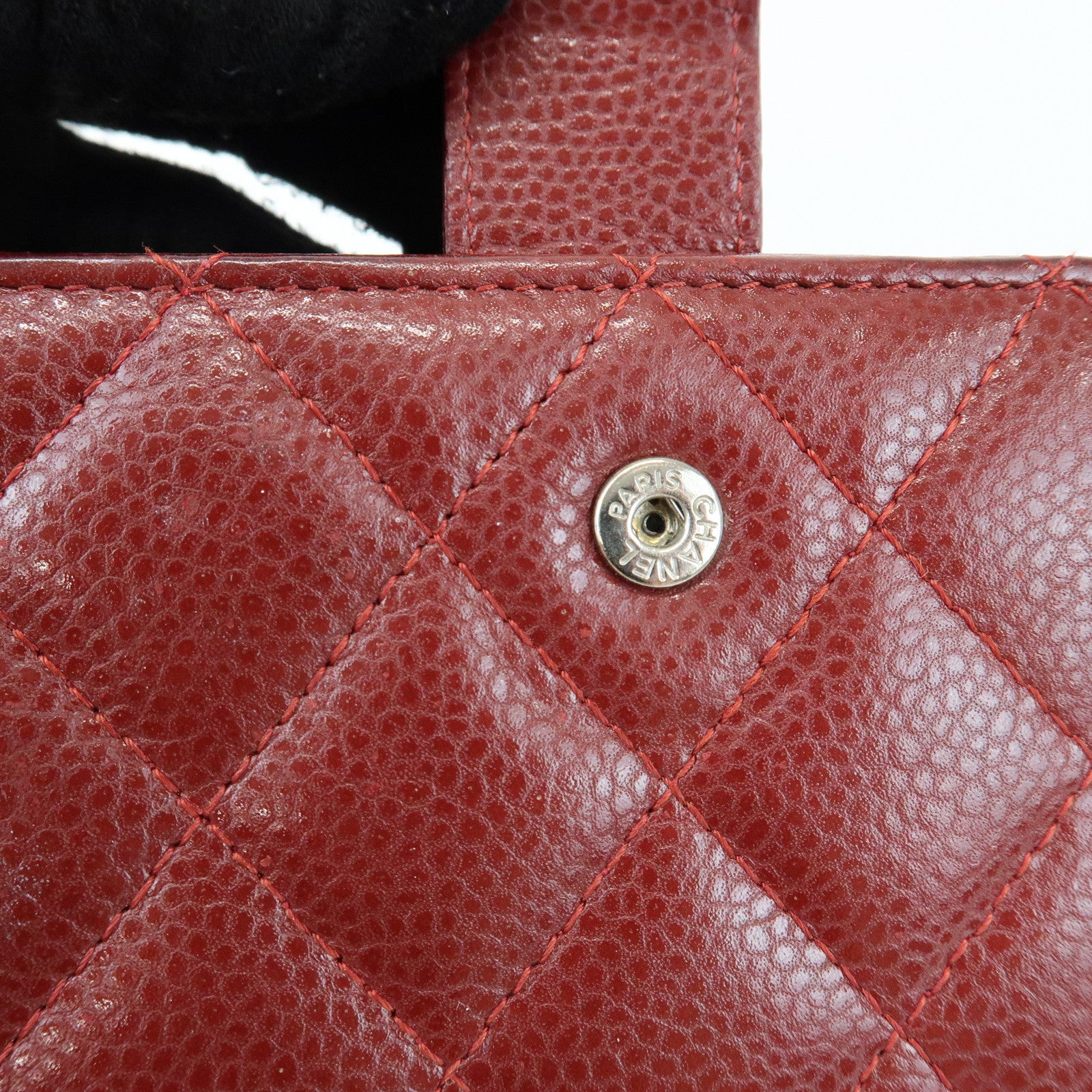 CHANEL COCO Mark Matelasse Caviarskin Compact Wallet Bordeaux