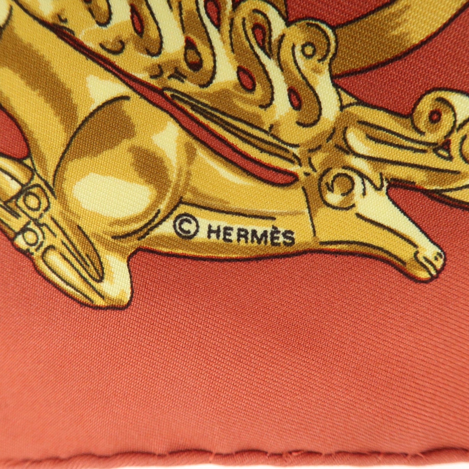 HERMES Carre 45 Silk 100% Scarf LES CAVALIERS D'OR Knight Motif Red