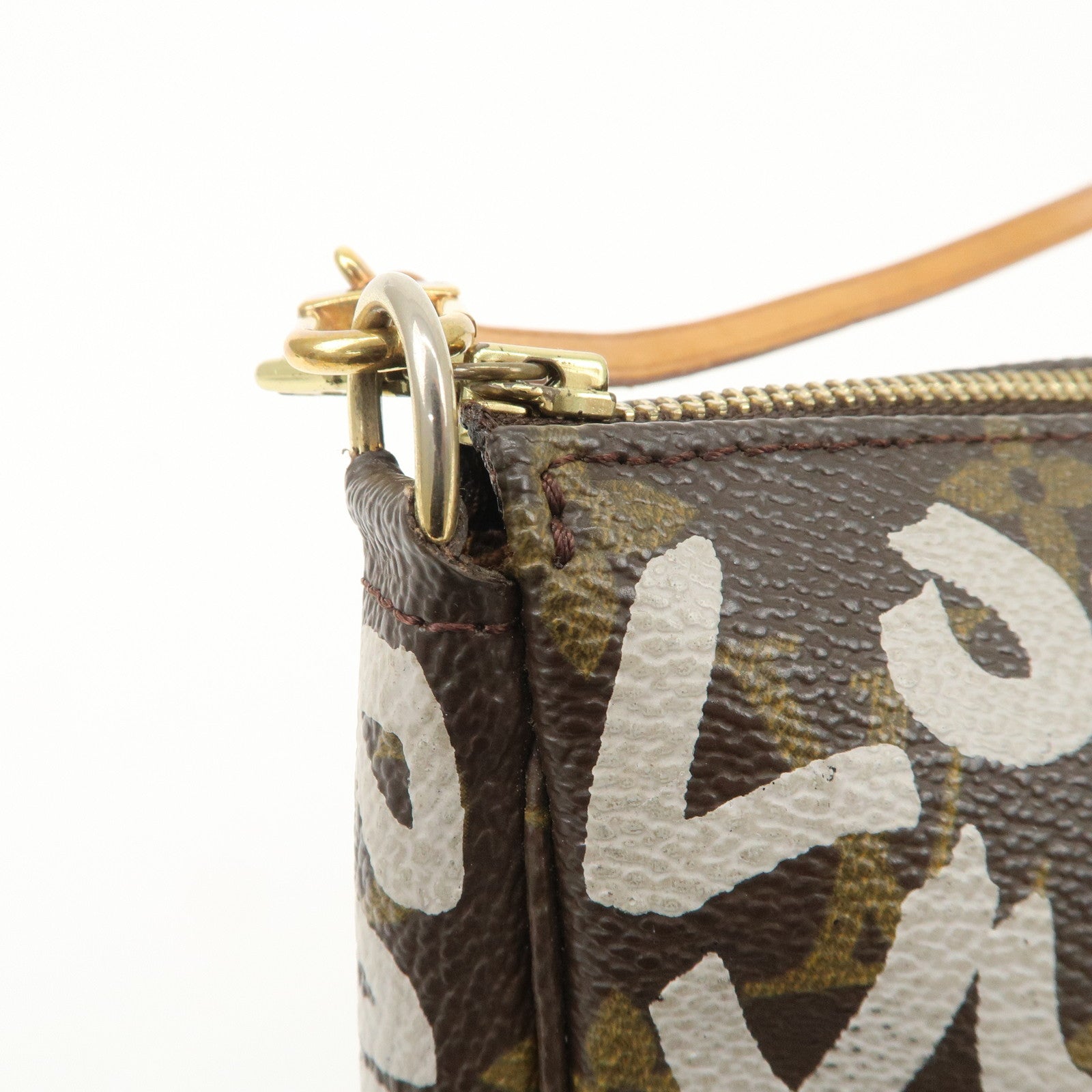 Louis Vuitton Monogram Graffiti Pochette Accessoires M92192 Used