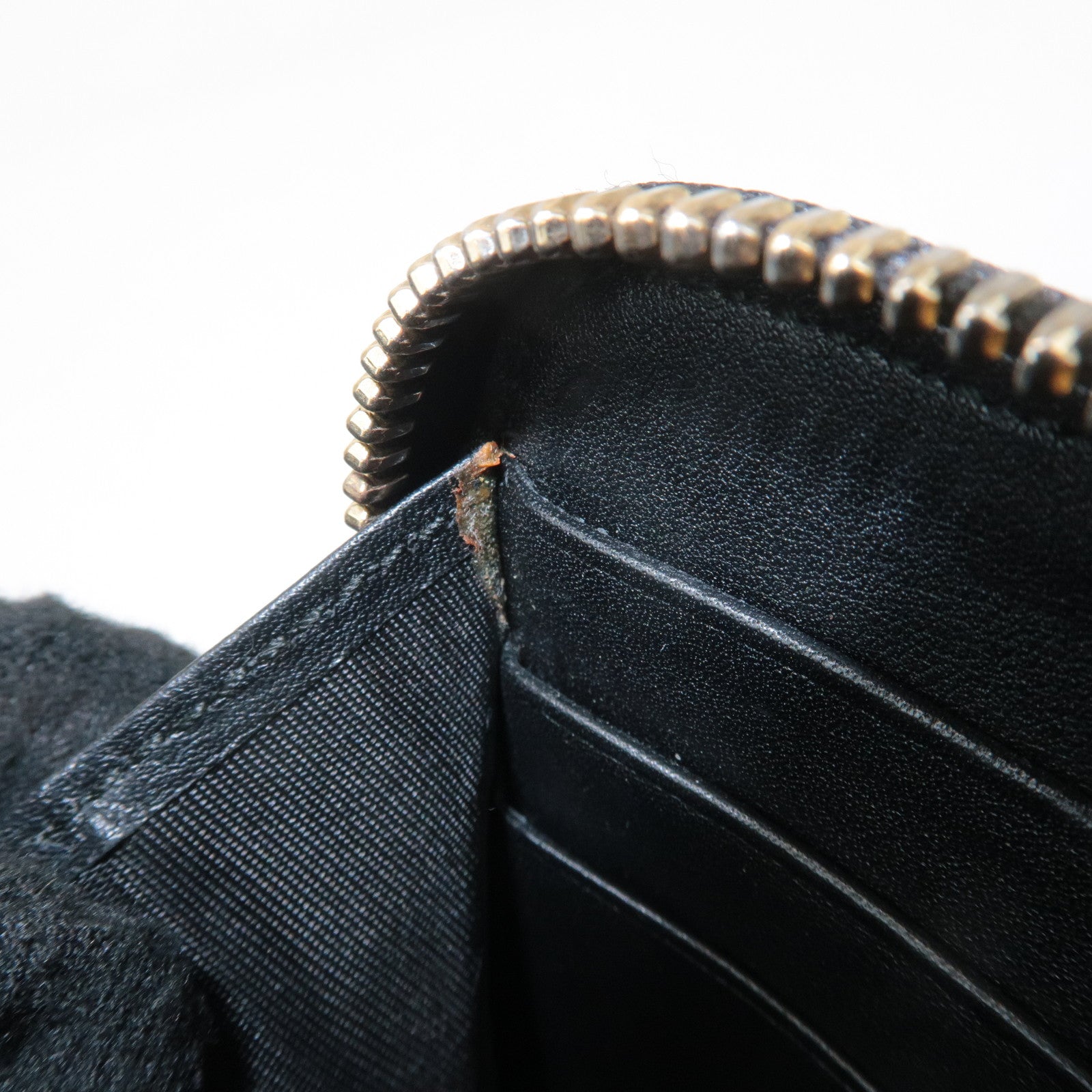 GUCCI Micro Guccissima Leather Zip Around Long Wallet Black 449391 Used