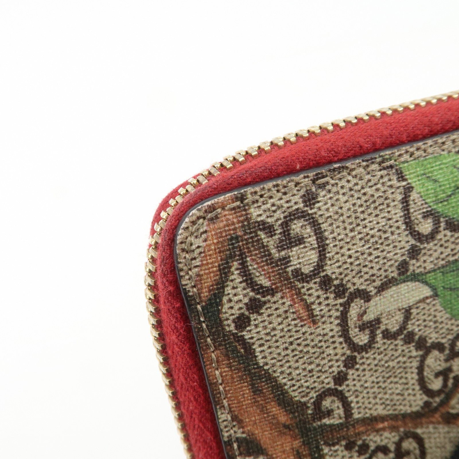 GUCCI GG Supreme Round Zippy Coin Case Beige 424897