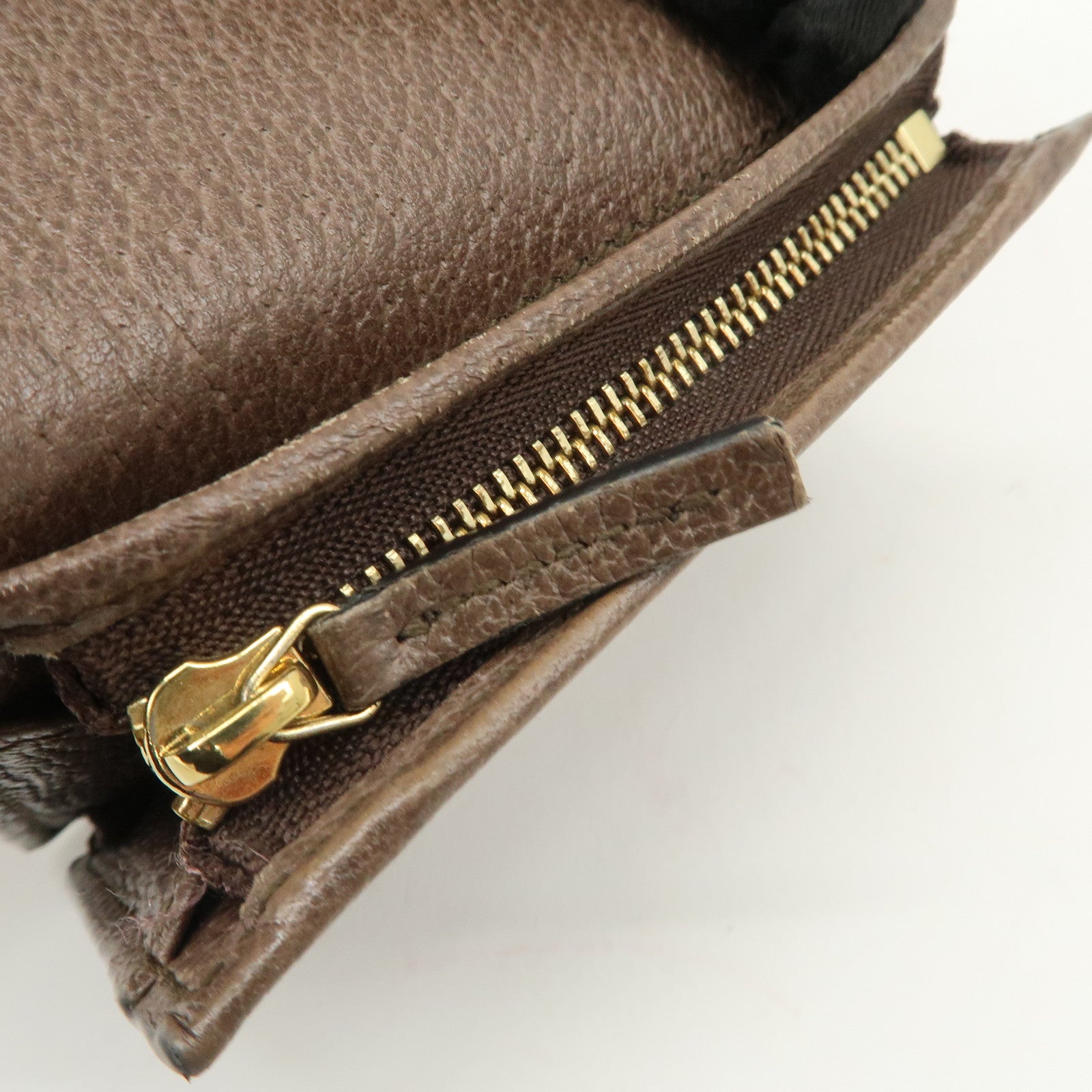 GUCCI Ophidia GG Supreme Leather Bi-Fold Wallet Beige 523155